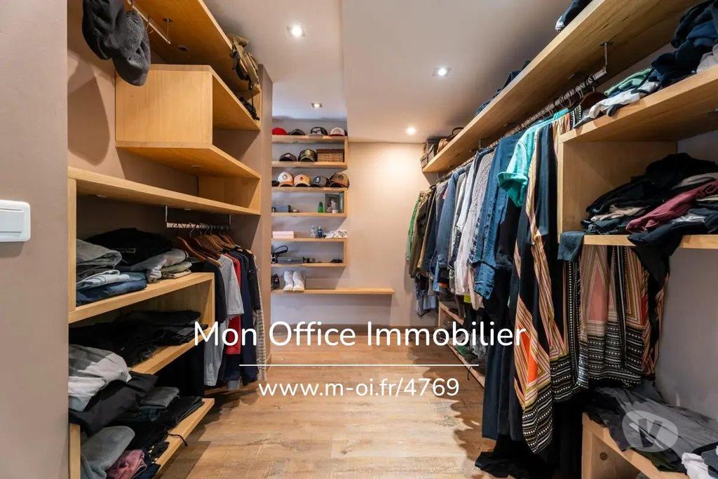 Vente Maison Var Le Castellet - 83330 - Photos Vivastreet (4769-VCA) Référence : 4769-VCA - Bergerie du 19 ème avec une...