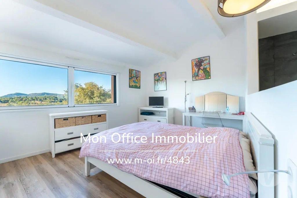 Vente Maison Var Rians - 83560 - Photos Vivastreet (4843-SJO) Référence : 4843-SJO - Maison de ville et...