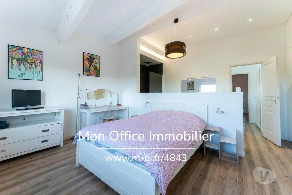 Vente Maison Var Rians - 83560 - Photos Vivastreet (4843-SJO) Référence : 4843-SJO - Maison de ville et...