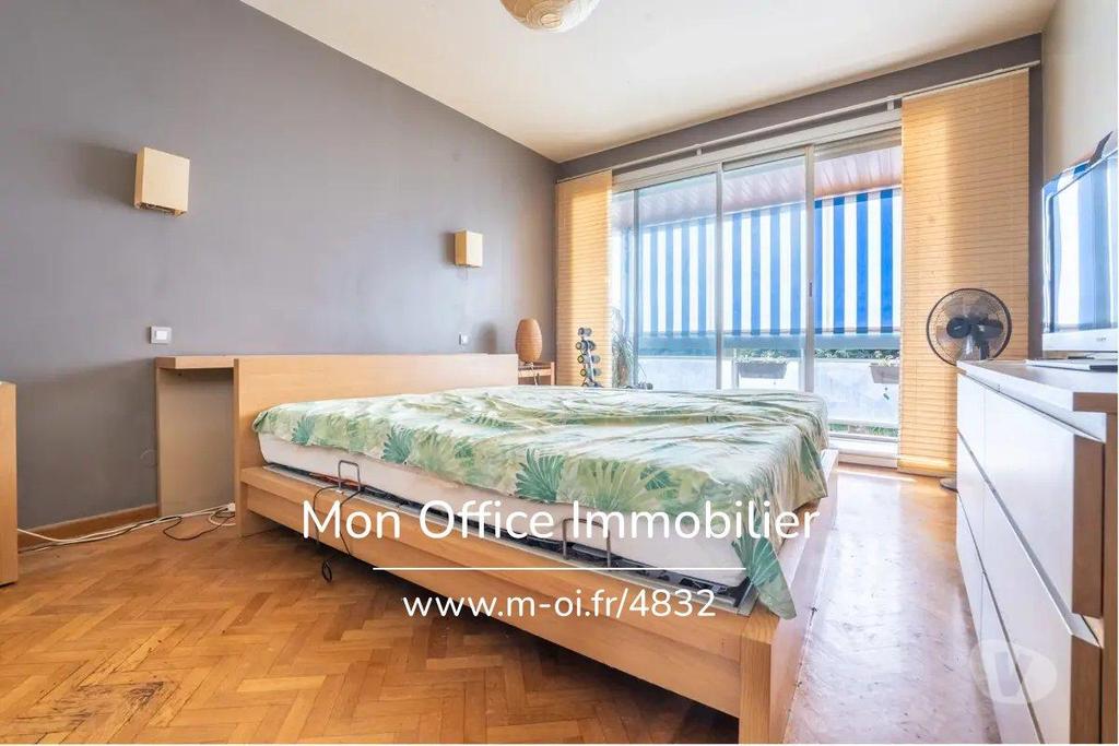 Appartements à vendre Bouches-du-Rhône Marseille - Photos Vivastreet (4832-CRO) Référence : 4832-CRO - Appartement 3 pièces