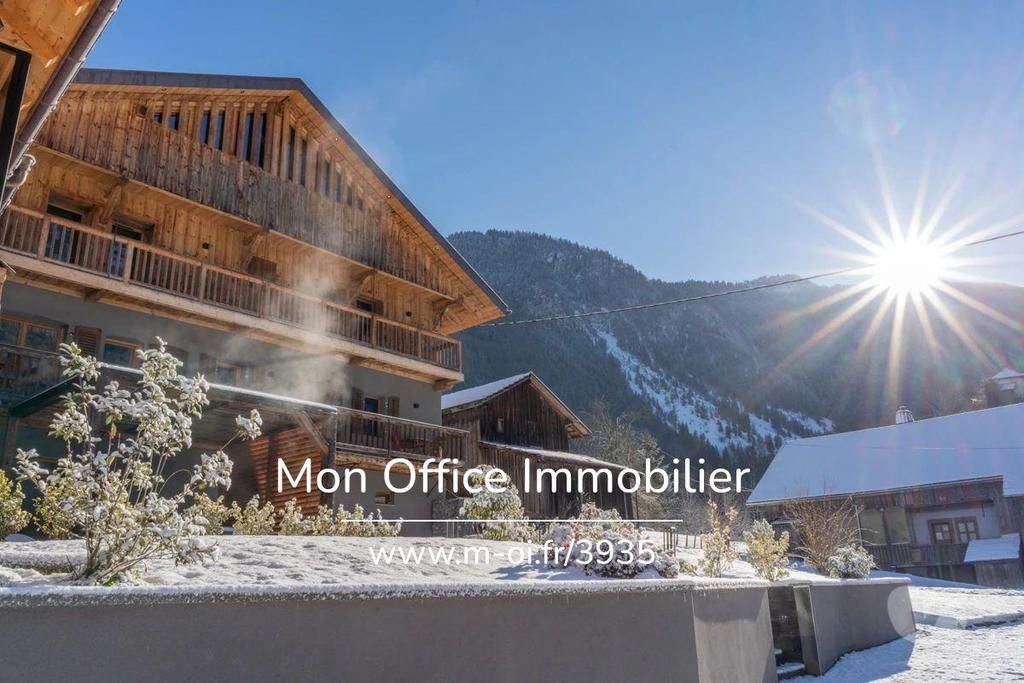 Vente Maison Haute-Savoie Petit Bornand les Glieres - 74130 - Photos Vivastreet (3935-TCA.) Référence : 3935-TCA. - Chalet de haut standing 5...