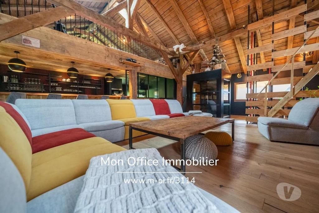 Vente Maison Haute-Savoie Petit Bornand les Glieres - 74130 - Photos Vivastreet (3935-TCA.) Référence : 3935-TCA. - Chalet de haut standing 5...