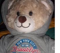peluche petit ours habillé