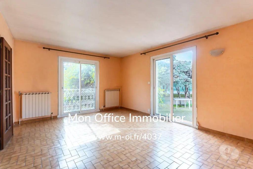Vente Maison Bouches-du-Rhône Les Pennes Mirabeau - 13170 - Photos Vivastreet (4037-ABR.) Référence : 4037-ABR. - Maison 5 pièces