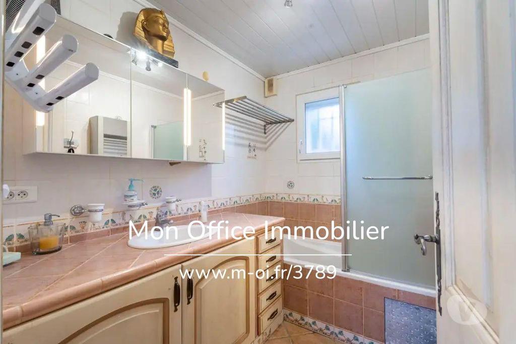 Vente Maison Var Les Adrets de l'Esterel - 83600 - Photos Vivastreet (4900-SIC) Référence : 4900-SIC - Belle maison familiale aux...