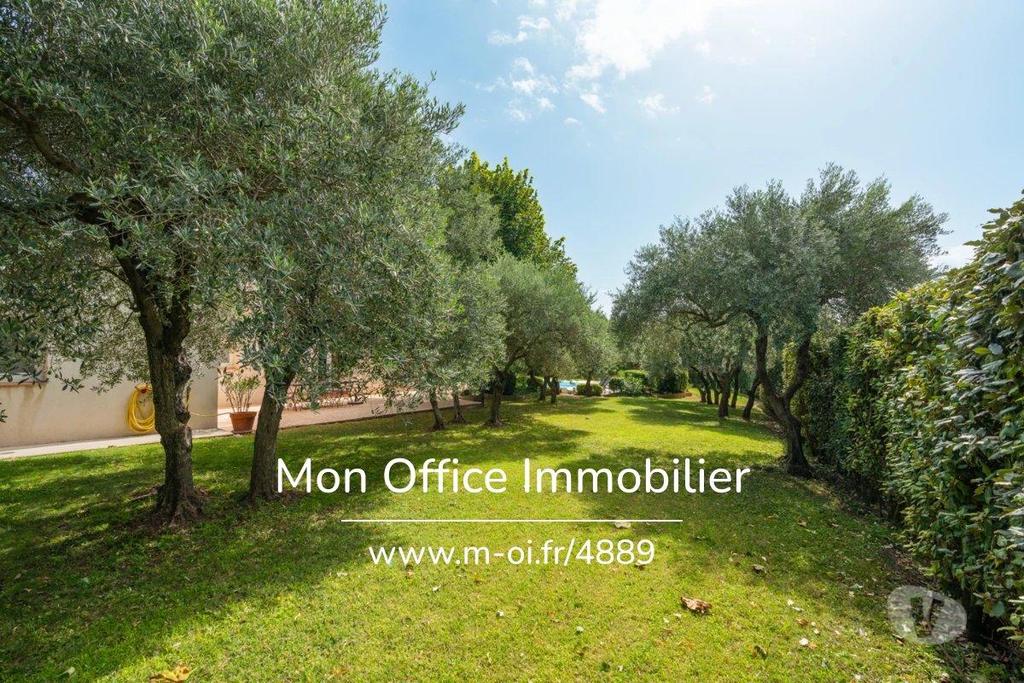 Vente Maison Bouches-du-Rhône Aix en Provence - Photos Vivastreet (4889-NGU) Référence : 4889-NGU - Maison 8 pièces - 201m2 -...