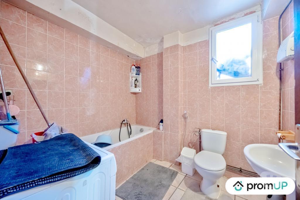 Vente Maison Var Cuers - 83390 - Photos Vivastreet (V6471) Maison de village de 170 m2 à CUERS