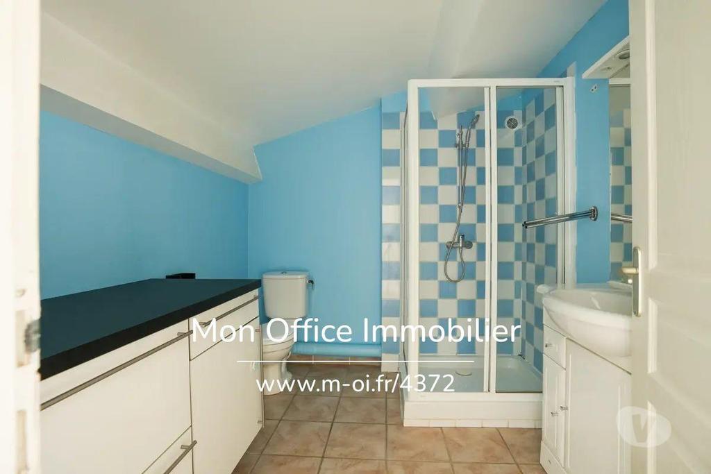 Appartements à vendre Var Rians - 83560 - Photos Vivastreet (4522-SJO) Référence : 4522-SJO - Spacieux duplex 100m2 à...