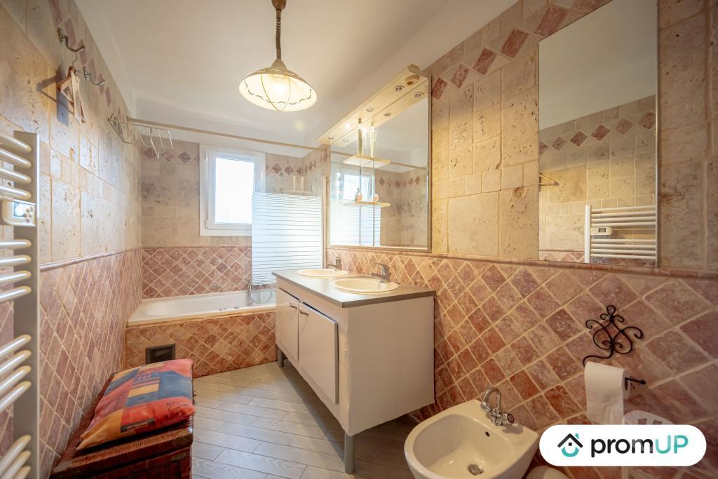 Vente Maison Var Vidauban - 83550 - Photos Vivastreet (V5061) Villa Provençale avec piscine privée entre mer et Verdon