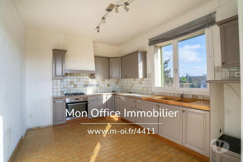 Vente Maison Bouches-du-Rhône Aix en Provence - Photos Vivastreet (4411-NFI) Référence : 4411-NFI - Maison 10 pièce(s) à...