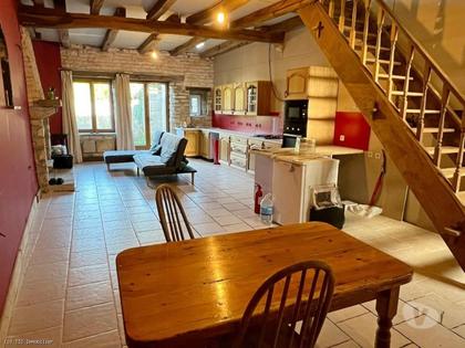 Maison à vendre Civray Vienne - Photos Vivastreet Ensemble de 2 Maisons avec Terrain et Dépendances