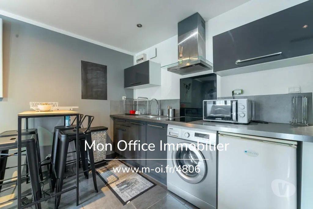 Appartements à vendre Var Belgentier - 83210 - Photos Vivastreet (4806-ASA) Référence : 4806-ASA - Appartement type studio...