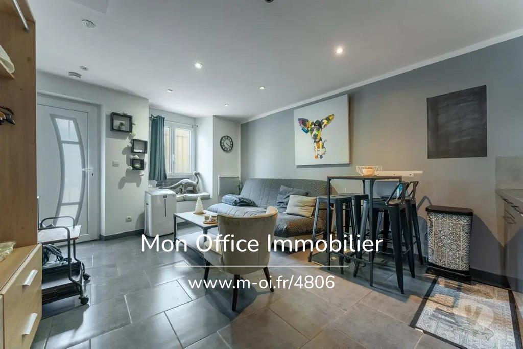 Appartements à vendre Var Belgentier - 83210 - Photos Vivastreet (4806-ASA) Référence : 4806-ASA - Appartement type studio...