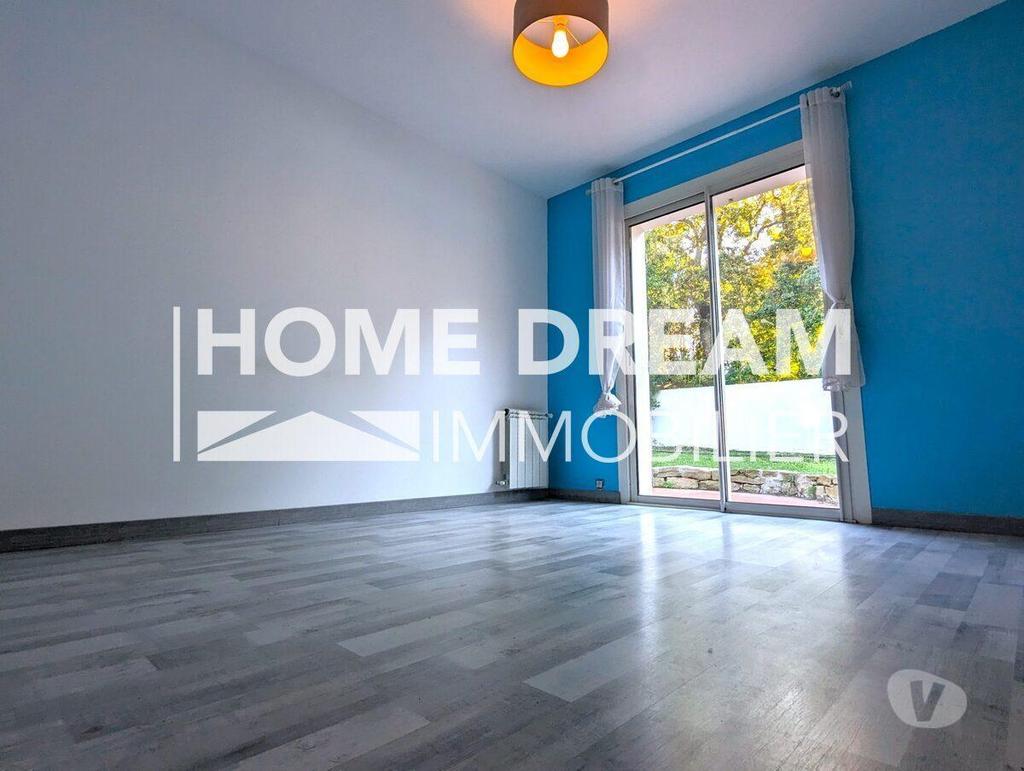 Vente Maison Var Six Fours les Plages - 83140 - Photos Vivastreet VILLA T6 - SIX-FOURS-LES-PLAGES Secteur Jaumard...
