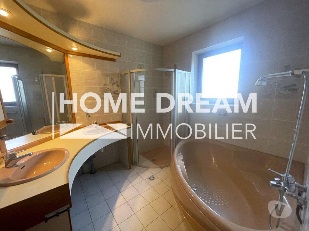 Vente Maison Var St Mandrier sur Mer - 83430 - Photos Vivastreet Maison de ville T6 - SAINT-MANDRIER Le PortRare ...