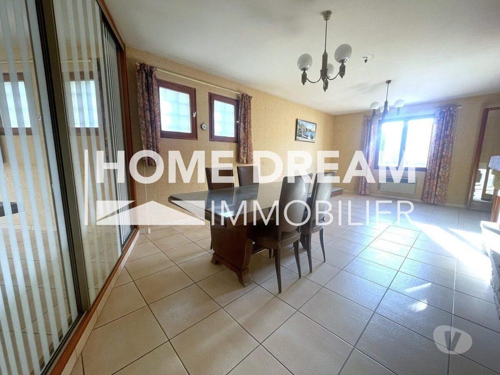 Vente Maison Var St Mandrier sur Mer - 83430 - Photos Vivastreet Maison de ville T6 - SAINT-MANDRIER Le PortRare ...