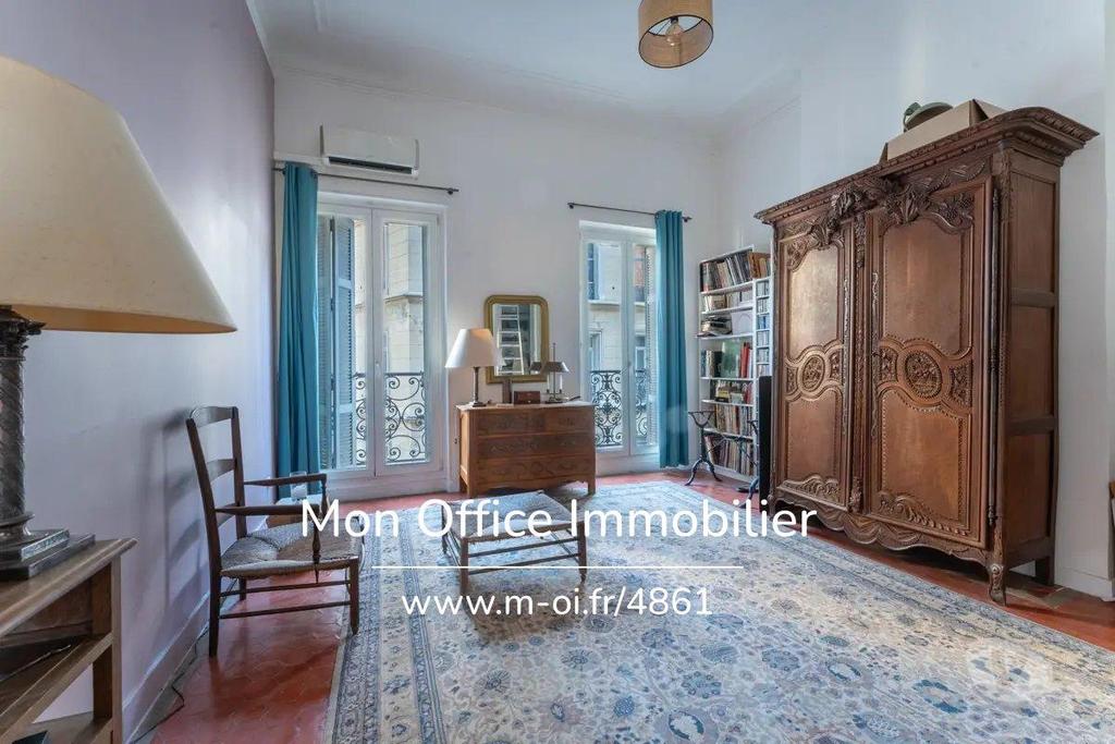 Appartements à vendre Bouches-du-Rhône Marseille - Photos Vivastreet (4861-LLE) Référence : 4861-LLE - Appartement 4 pièces