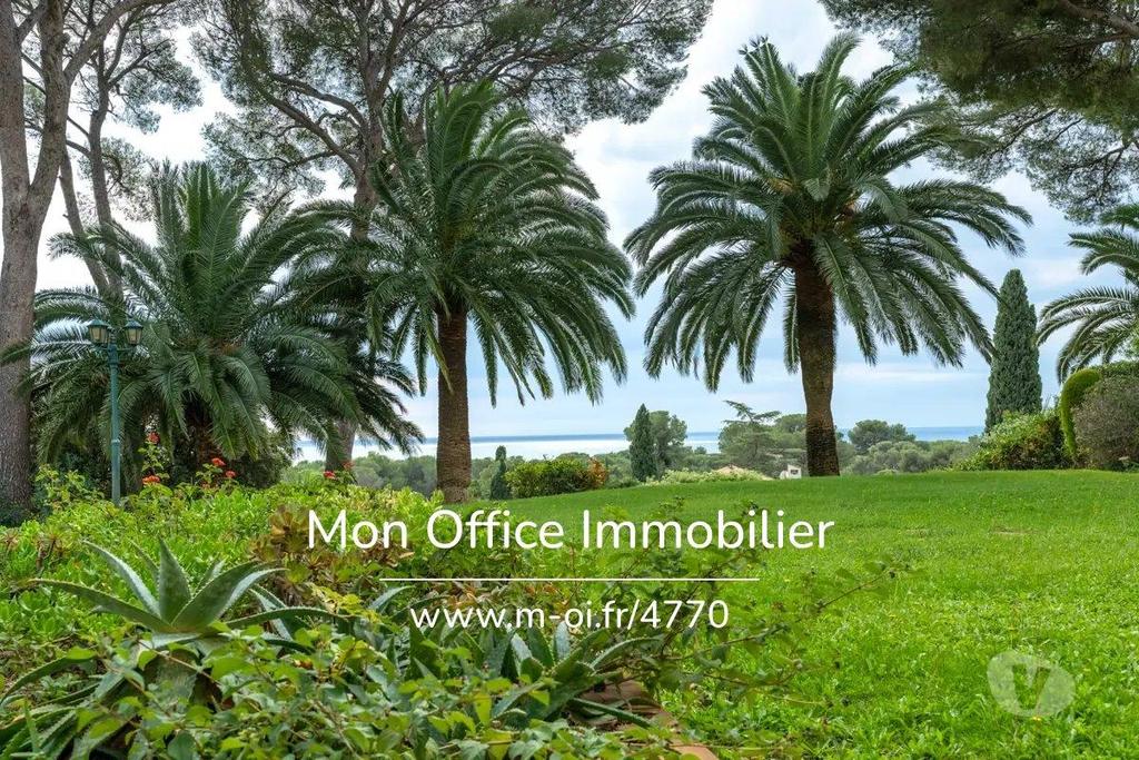 Appartements à vendre Var St Raphael - 83700 - Photos Vivastreet (4770-SIC.) Référence : 4770-SIC. - Très bel appartement...