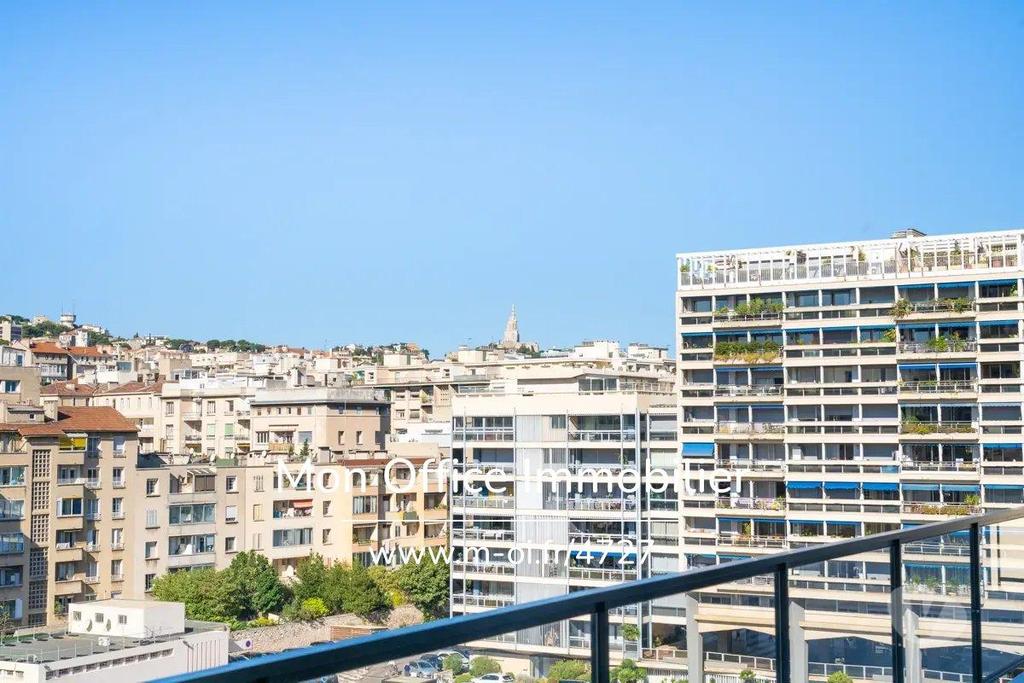 Appartements à vendre Bouches-du-Rhône Marseille - Photos Vivastreet (4727-AMA) Référence : 4727-AMA - Appartement T4 - Terrasse -...