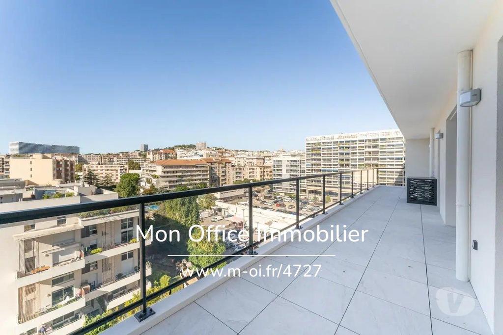 Appartements à vendre Bouches-du-Rhône Marseille - Photos Vivastreet (4727-AMA) Référence : 4727-AMA - Appartement T4 - Terrasse -...