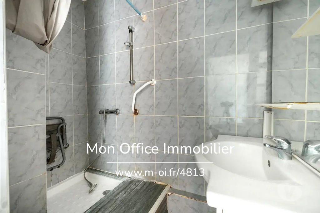 Appartements à vendre Bouches-du-Rhône Marseille - Photos Vivastreet (4813-SCA.) Référence : 4813-SCA. - Appartement 4 pièces...