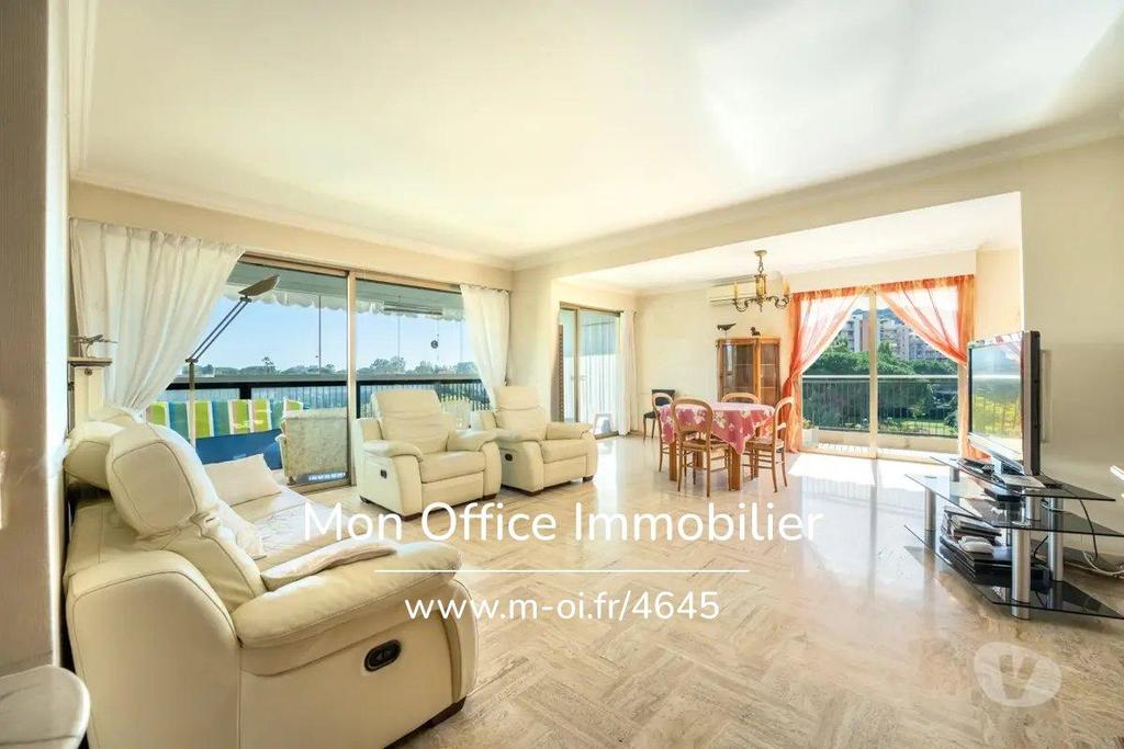 Appartements à vendre Alpes-Maritimes Mandelieu la Napoule - 06210 - Photos Vivastreet (4645-SIC) Référence : 4645-SIC - Appartement d'exception vue...