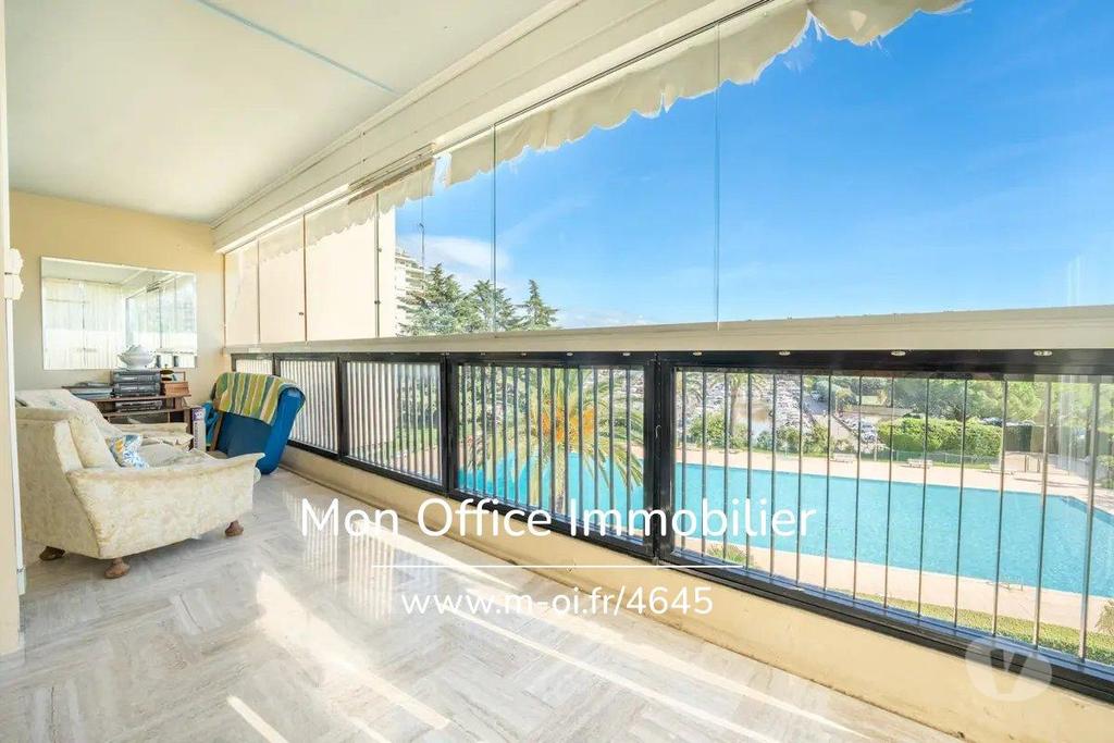 Appartements à vendre Alpes-Maritimes Mandelieu la Napoule - 06210 - Photos Vivastreet (4645-SIC) Référence : 4645-SIC - Appartement d'exception vue...