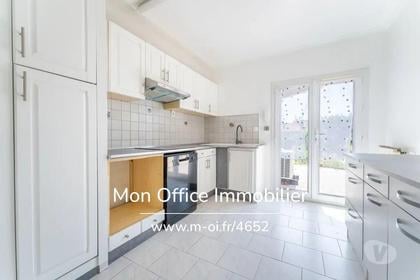 Vente Appartement Marseille Marseille - Photos Vivastreet (4652-LLE.) Référence : 4652-LLE. - Appartement 4 pièces ...