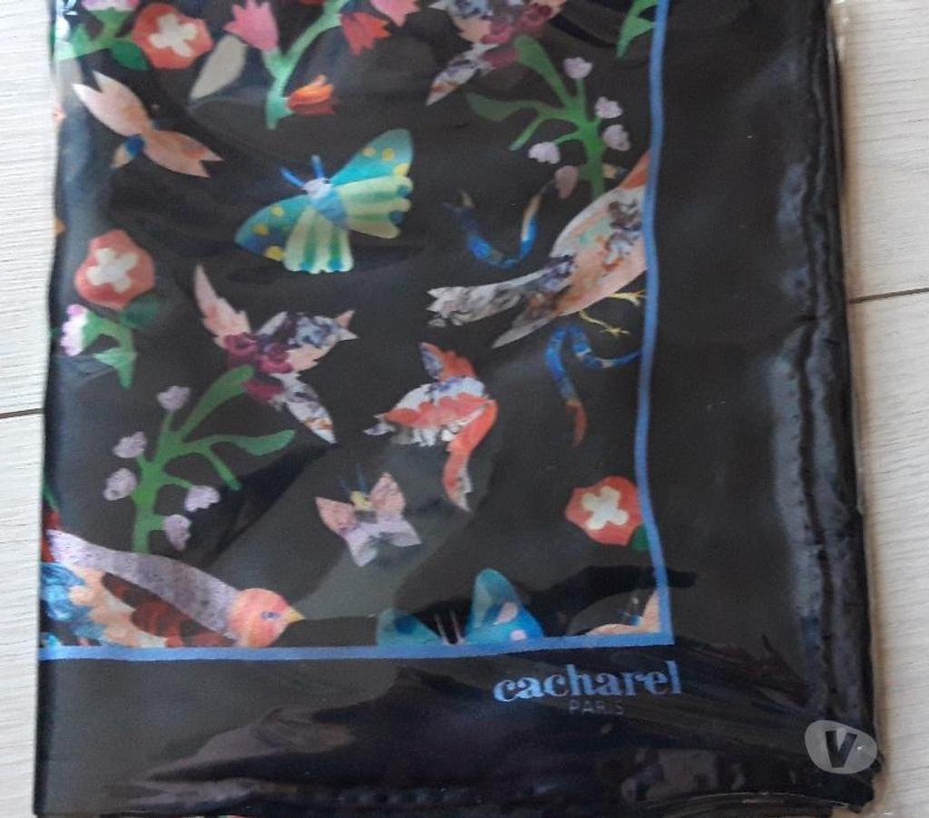 Accessoires - Bagagerie Alpes-Maritimes Antibes - 06600 - Photos Vivastreet foulard cacharel