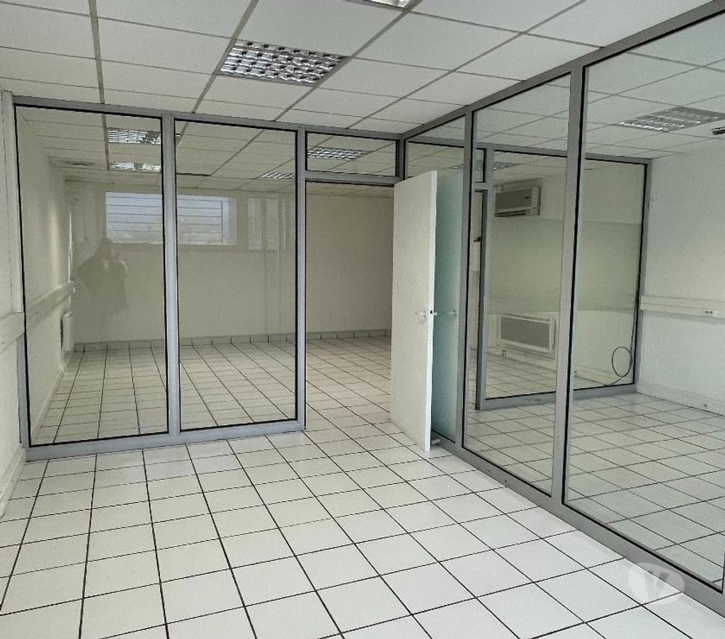 bureaux locaux Isère Grenoble - Photos Vivastreet Bureau 3 pièces - 70 m²