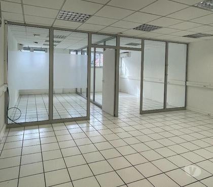 bureaux a louer, vendre Grenoble Grenoble - Photos Vivastreet Bureau 3 pièces - 70 m²