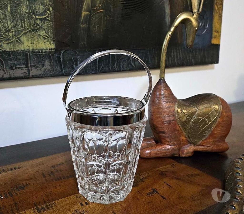 Décoration - art Bouches-du-Rhône Marseille - Photos Vivastreet Seau à glaçons crystal et inox - etat neuf