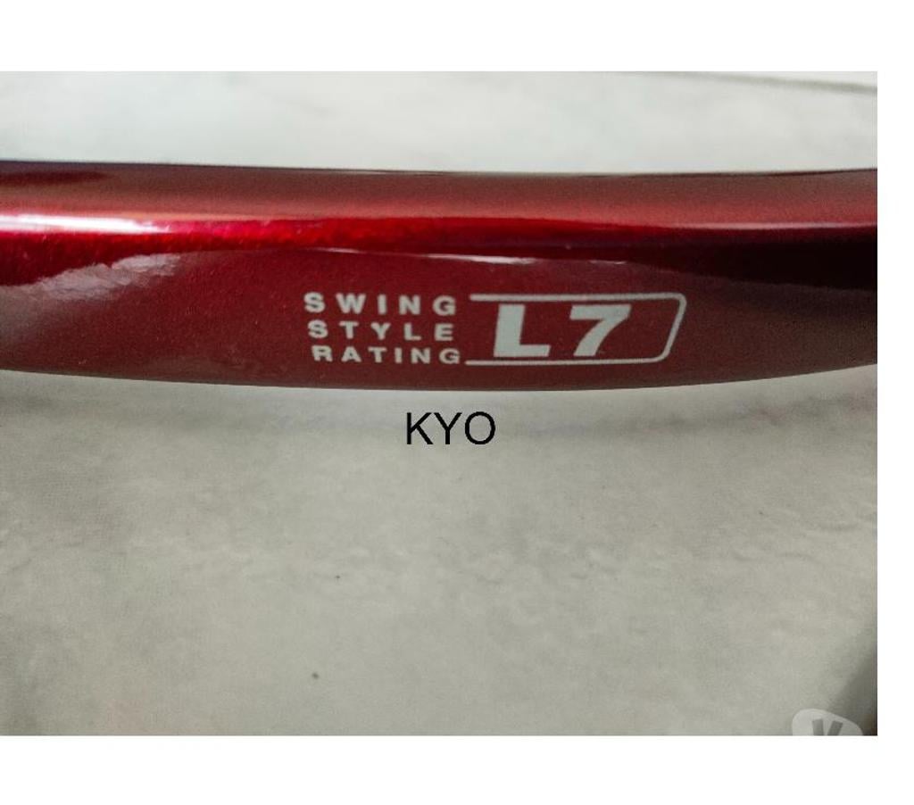 Matériel de sport Jura Foncine le Haut - 39460 - Photos Vivastreet HEAD - PRESTIGE TOUR 660, Raquette tennis, cordage Babolat