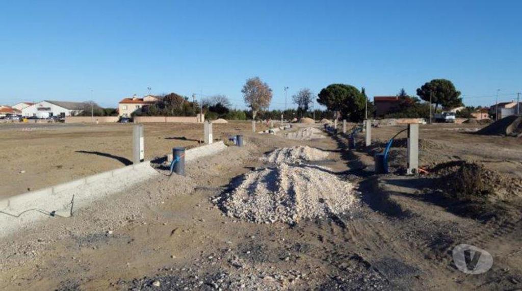 Terrain à vendre Pyrénées-Orientales St Laurent de la Salanque - 66250 - Photos Vivastreet Terrain viabilisé de 405 m² !