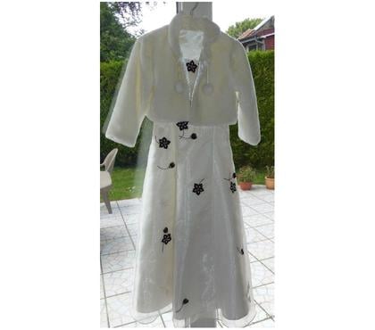 Vêtements occasion St Leonard Pas-de-Calais - Photos Vivastreet Robe Blanche + Boléro Blanc