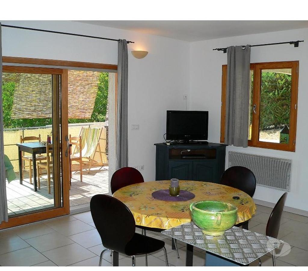 Appartement meublé Alpes-de-Haute-Provence Greoux les Bains - 04800 - Photos Vivastreet location grand T2 meublé de 44m² Gîte classé ***