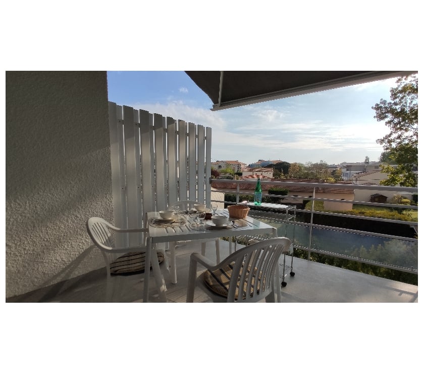 location saisonniere Charente-Maritime Royan - 17200 - Photos Vivastreet ROYAN PONTAILLAC Appart Spacieux 55m² Mezzanine et Terrasse