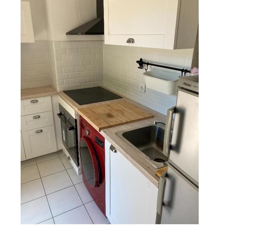 Appartements à vendre Bouches-du-Rhône Marseille - Photos Vivastreet JOLI T1 26M2 RDJ +TERRASSE 21 M2+PRKG BONNEVEINE