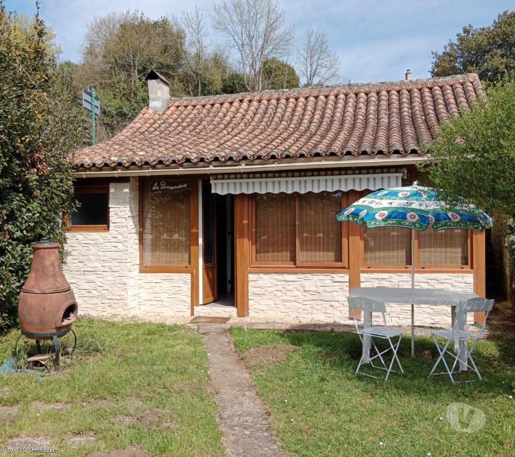 Vente Maison Charente Nanteuil en Vallee - Photos Vivastreet Petite Maison de Charme à Nanteuil-en-Vallée