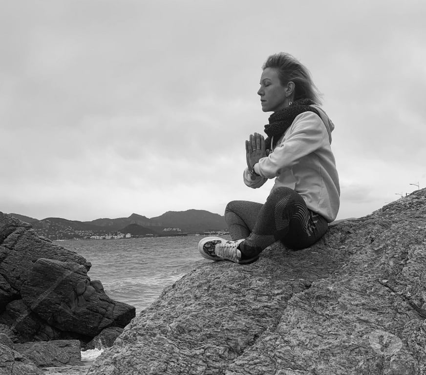 Massages Alpes-Maritimes Cannes - 06400 - Photos Vivastreet Bienetrevasion massage énergétique sensuel