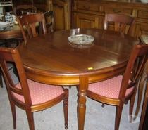 Table et 4 chaises en merisier