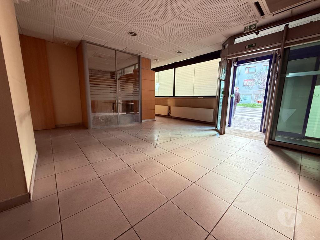 Fond de Commerce a vendre Bas-Rhin Strasbourg - Photos Vivastreet Local commercial 103m2 à Cronenbourg