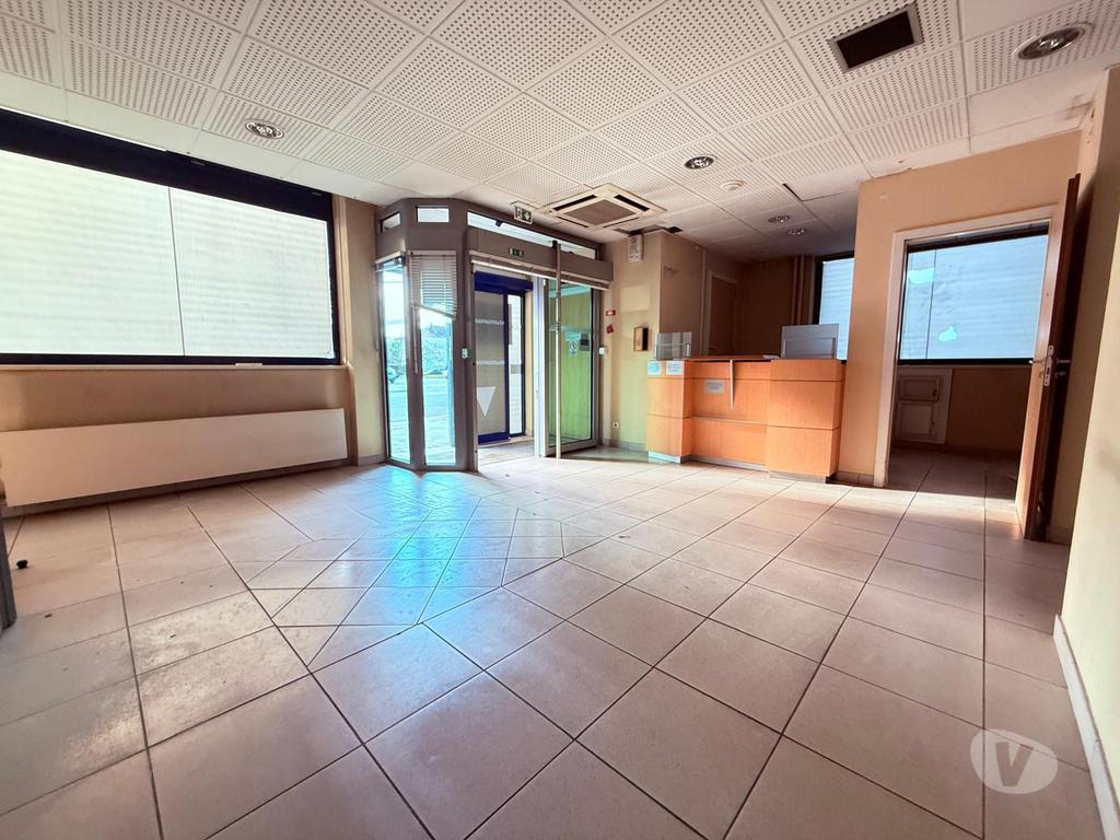 Fond de Commerce a vendre Bas-Rhin Strasbourg - Photos Vivastreet Local commercial 103m2 à Cronenbourg