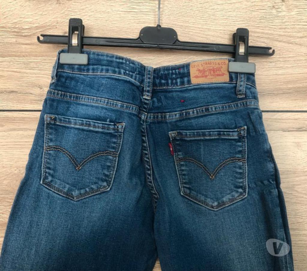 Vêtements occasion Nord Wasquehal - 59290 - Photos Vivastreet Jean Levi's Strauss (taille 14 ans)