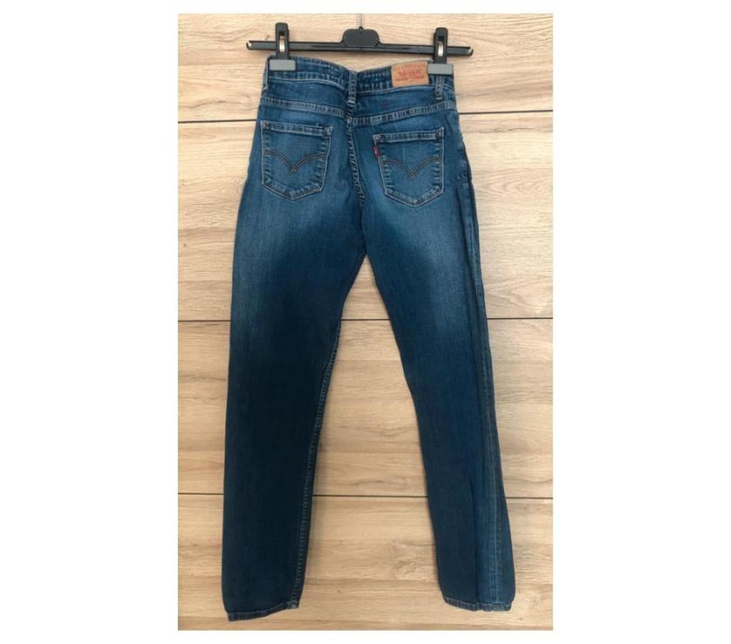 Vêtements occasion Nord Wasquehal - 59290 - Photos Vivastreet Jean Levi's Strauss (taille 14 ans)