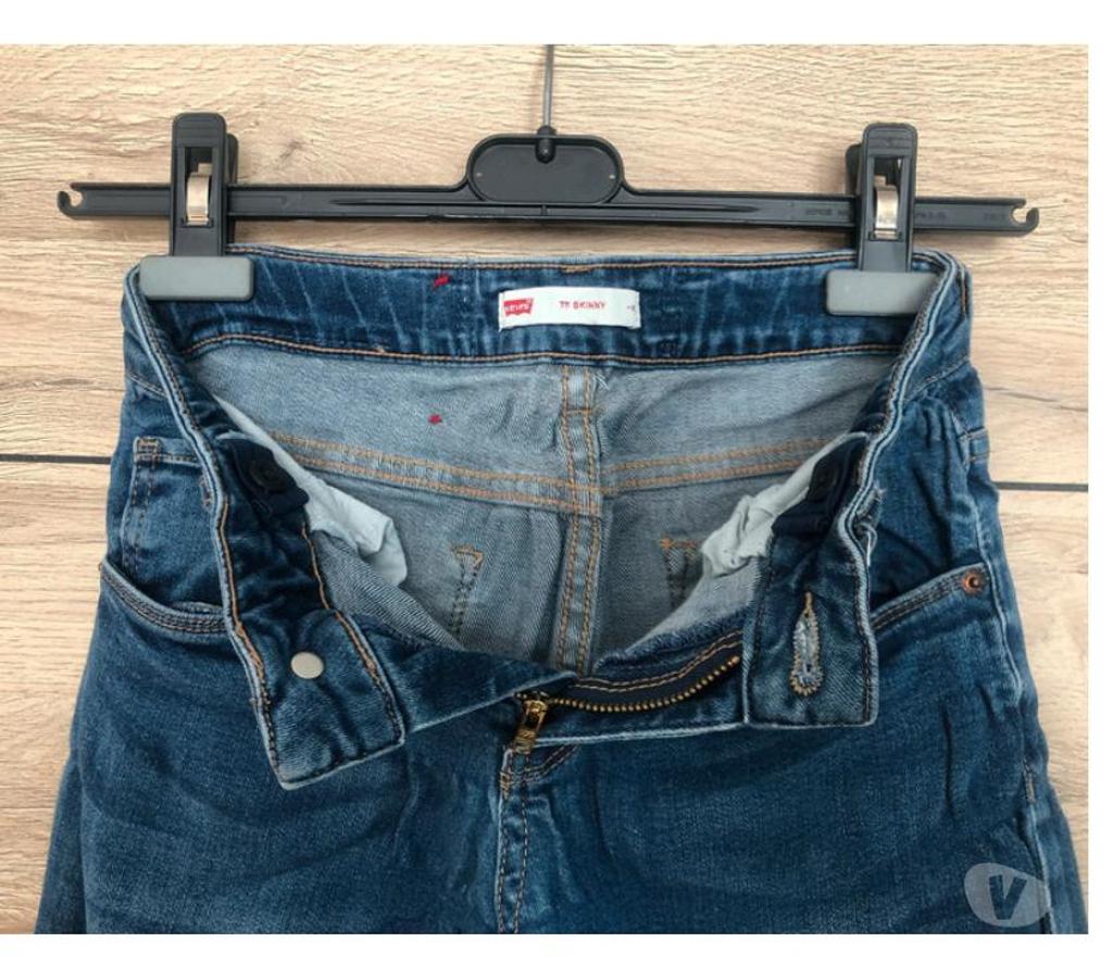 Vêtements occasion Nord Wasquehal - 59290 - Photos Vivastreet Jean Levi's Strauss (taille 14 ans)