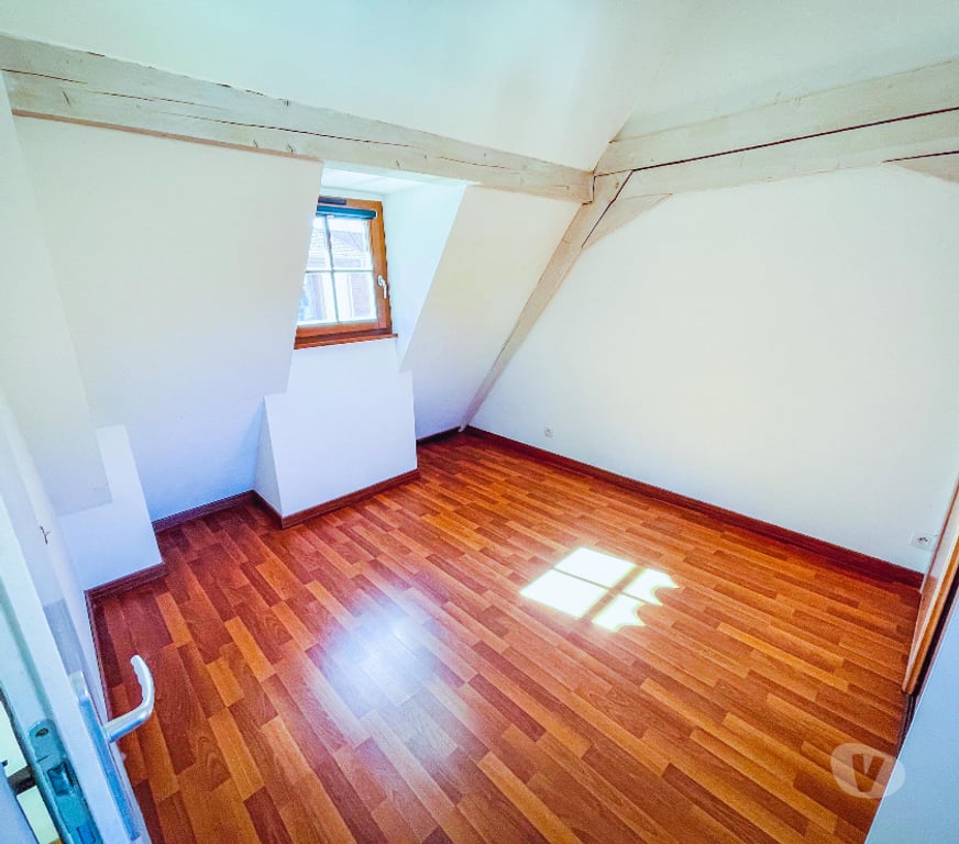 Location appartement Bas-Rhin Obernai - 67210 - Photos Vivastreet Joli duplex F4 proche centre Obernai