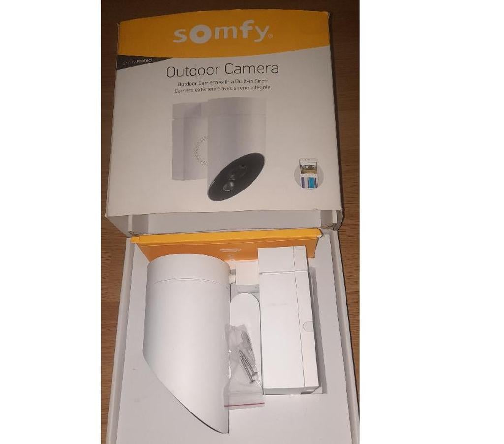 Photo - Video - Son Loiret Orleans - Photos Vivastreet CAMERA SOMFY OUTDOOR HS ne s'allume plus