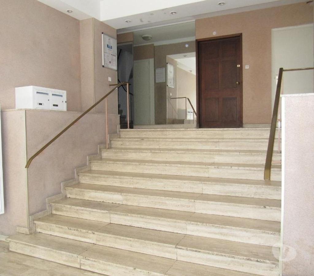 location saisonniere Alpes-Maritimes Cannes - 06400 - Photos Vivastreet Loue F2 avec Garage