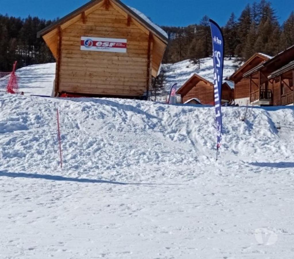 location saisonniere Hautes-Alpes Puy St Vincent - 05290 - Photos Vivastreet Appartement skis aux pieds, 46 couchages, tout confort